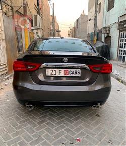 نيسان ماكسيما